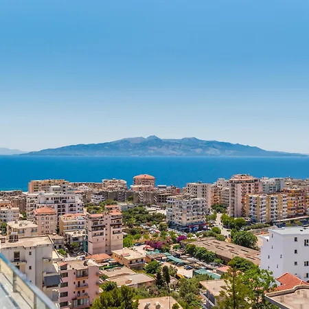 Blue Horizon - Balcony & Seaview By Pikhost 아파트