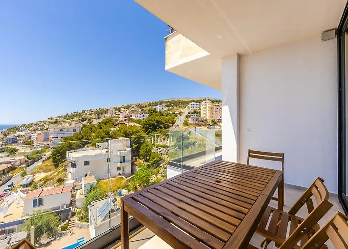 Blue Horizon - Balcony & Seaview By Pikhost * Sarandë